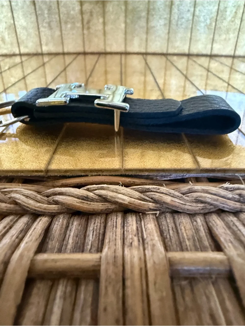 “H” chrome and black leather keychain